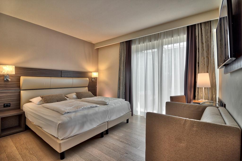 Galvani 4* Torri Del Benaco