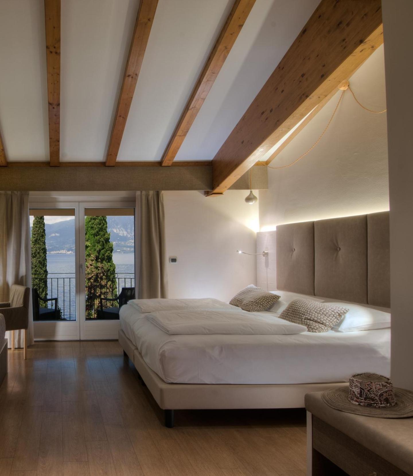 Galvani 4* Torri Del Benaco